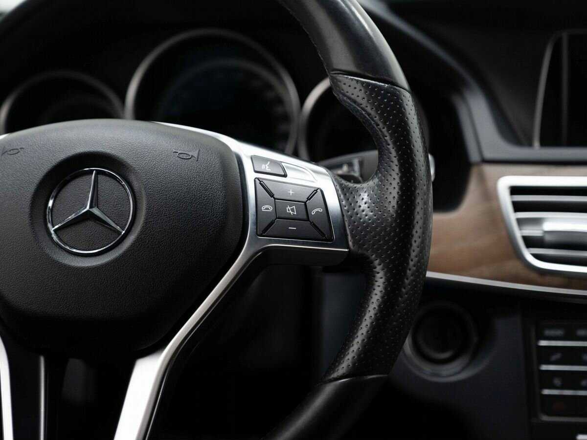 Mercedes-Benz E-Класс 2015 года с пробегом. Фото: #16
