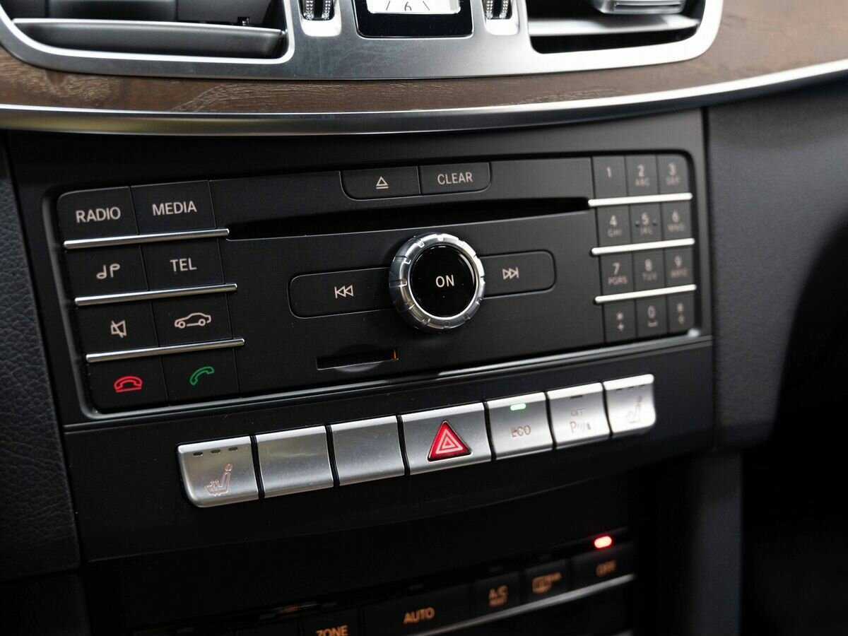 Mercedes-Benz E-Класс 2015 года с пробегом. Фото: #21