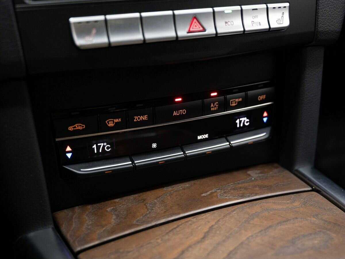 Mercedes-Benz E-Класс 2015 года с пробегом. Фото: #22