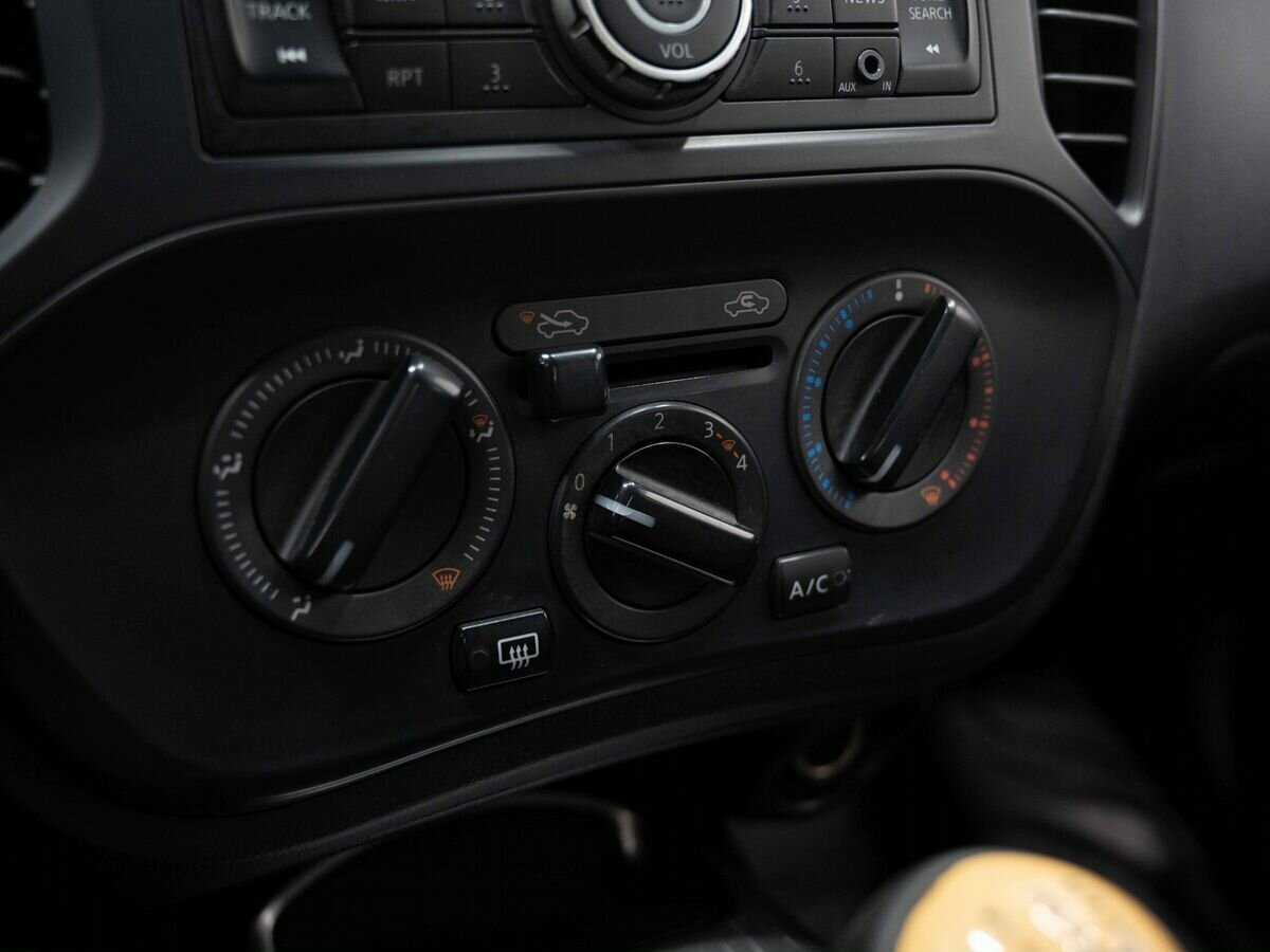 Nissan Juke 2012 года с пробегом. Фото: #17