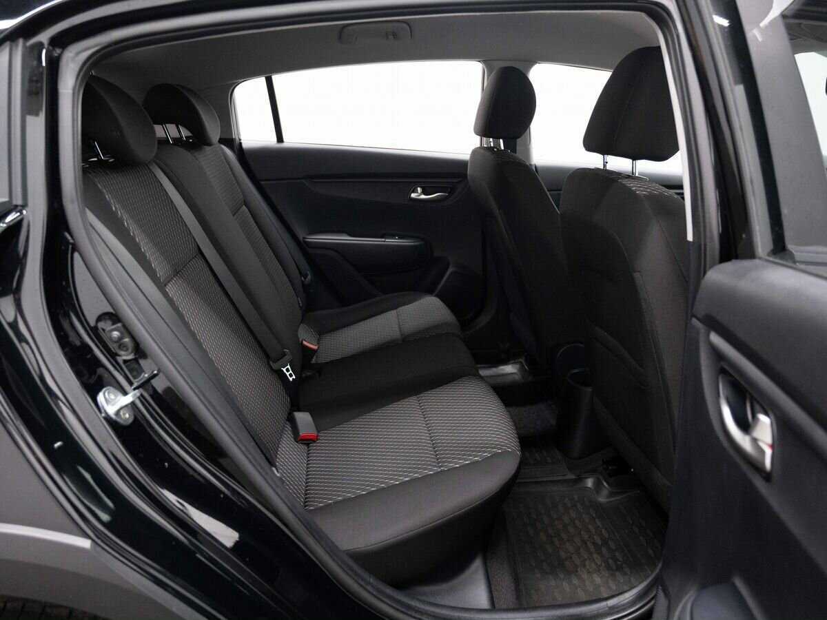 Kia Rio 2018 года с пробегом. Фото: #9