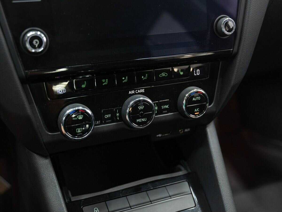 Skoda Octavia 2017 года с пробегом. Фото: #17