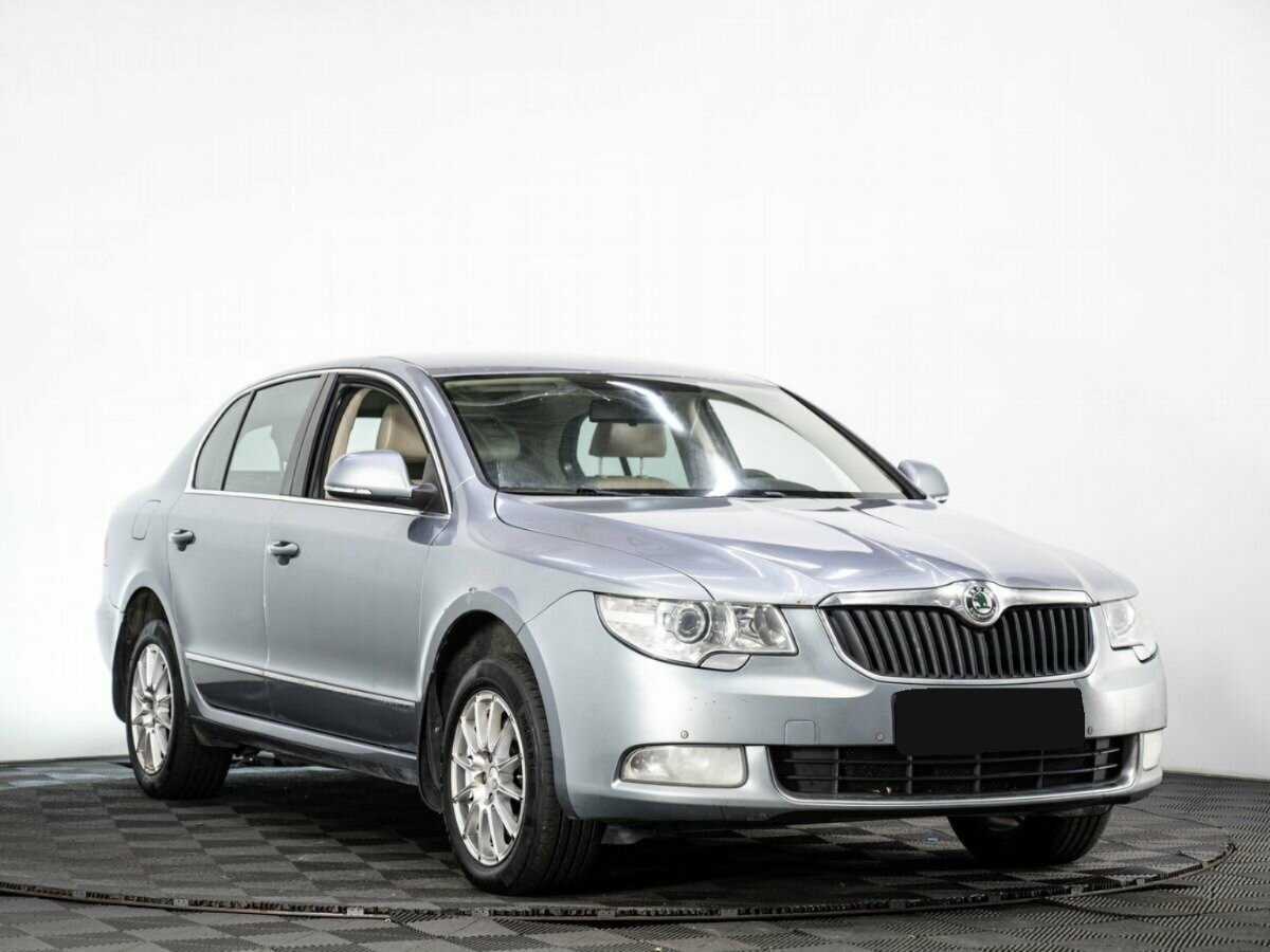 Skoda Superb 2012 года с пробегом. Фото: #2
