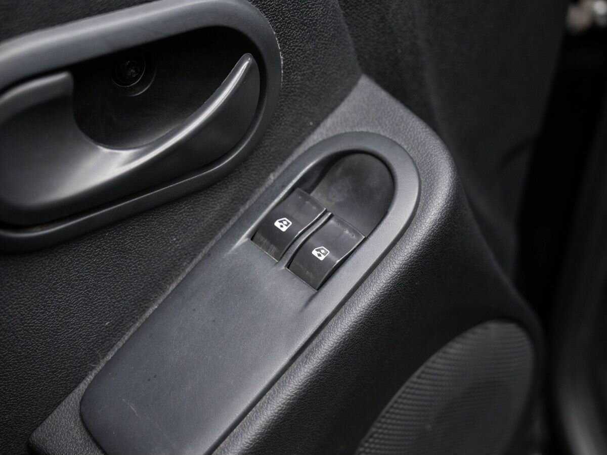 Renault Duster 2013 года с пробегом. Фото: #14