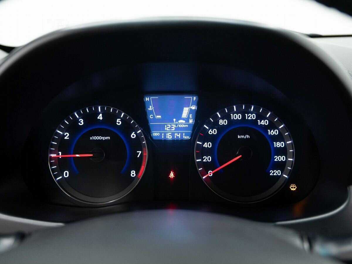 Hyundai Solaris 2013 года с пробегом. Фото: #17