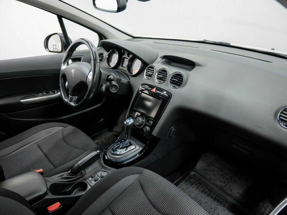 Peugeot 408 2017 года с пробегом. Фото: #6