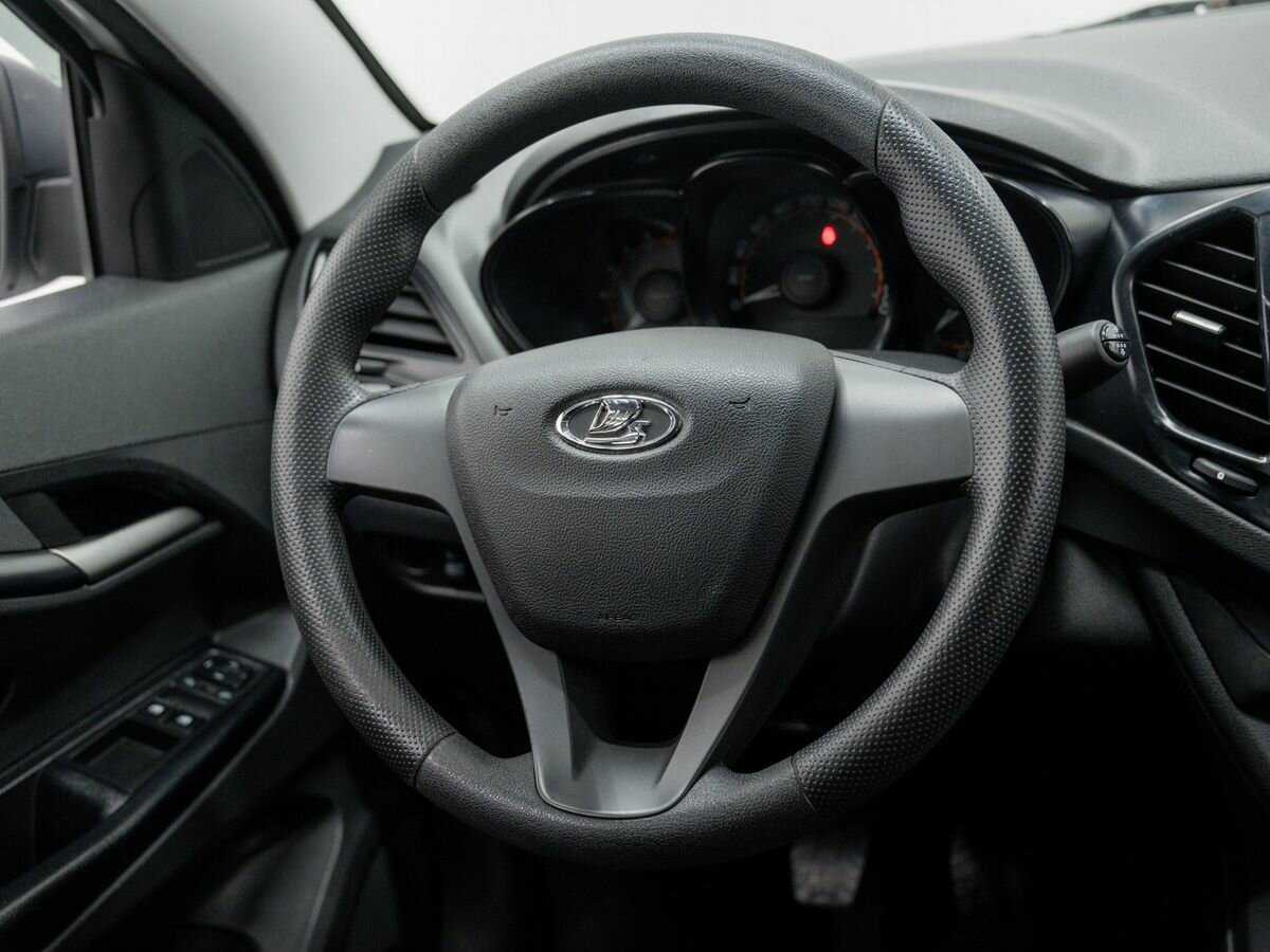 Lada (ВАЗ) Vesta 2019 года с пробегом. Фото: #10