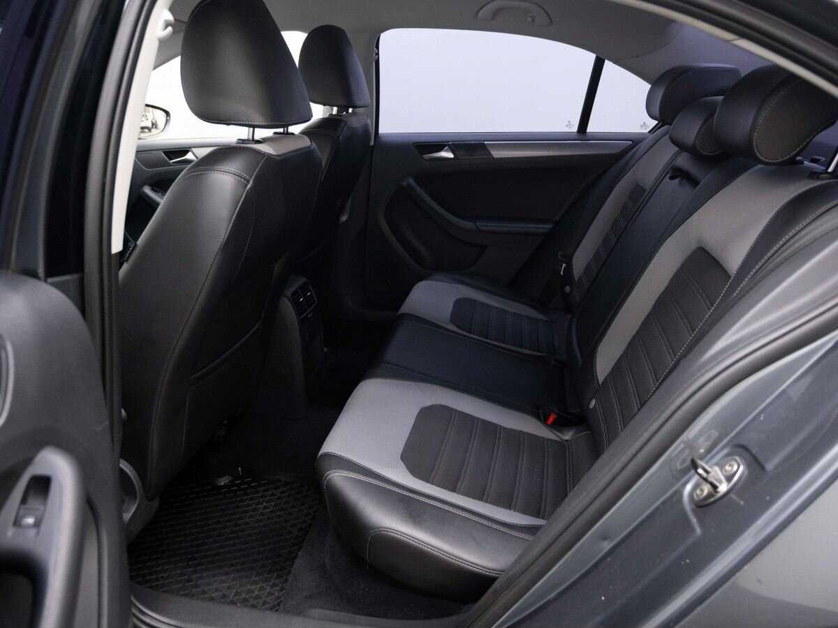 Volkswagen Jetta 2012 года с пробегом. Фото: #8
