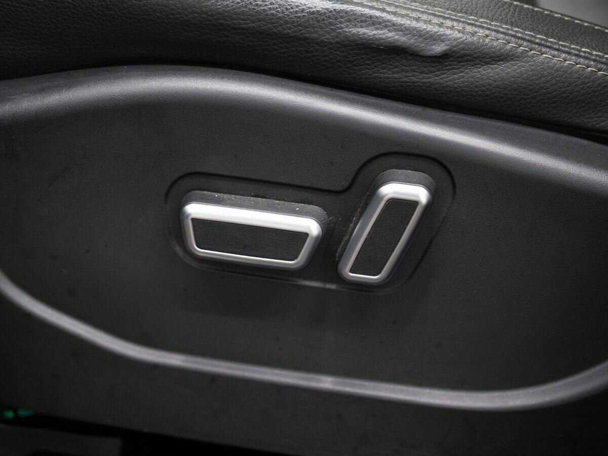 Geely Emgrand X7 2019 года с пробегом. Фото: #19