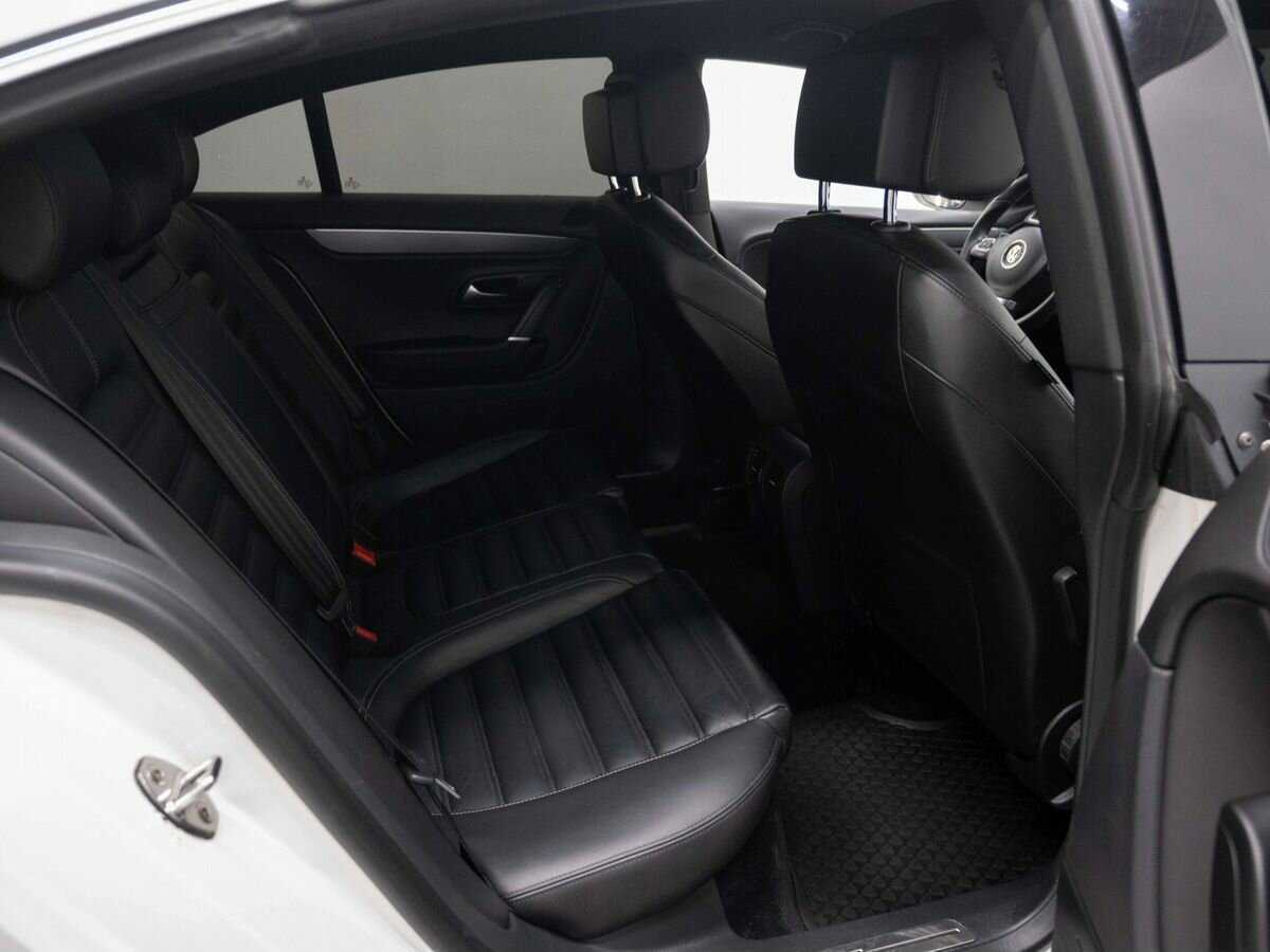 Volkswagen Passat CC 2013 года с пробегом. Фото: #9