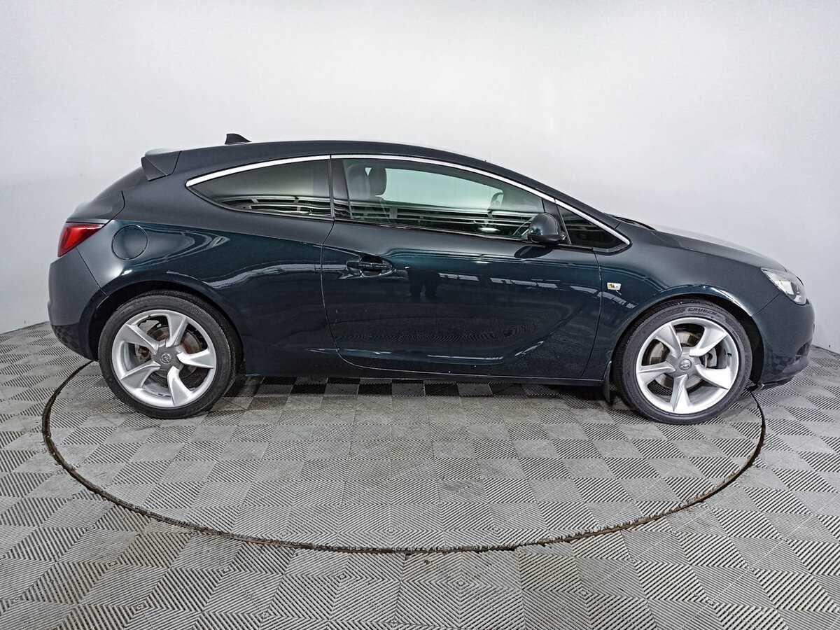 Opel Astra 2014 года с пробегом. Фото: #3