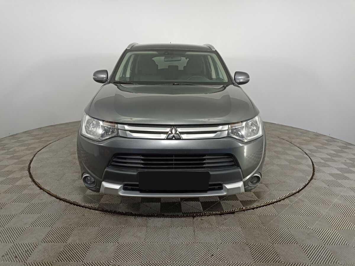 Mitsubishi Outlander 2014 года с пробегом. Фото: #1