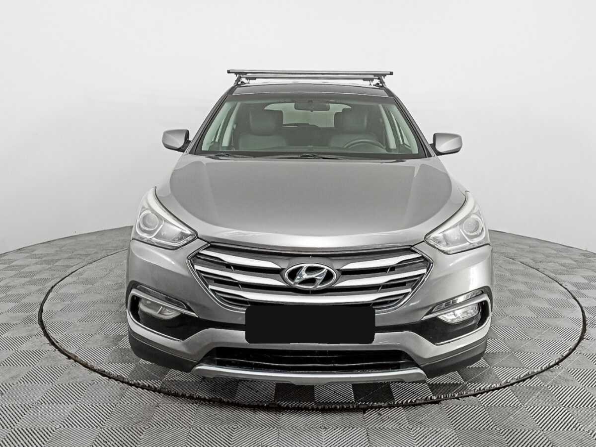 Hyundai Santa Fe 2017 года с пробегом. Фото: #1