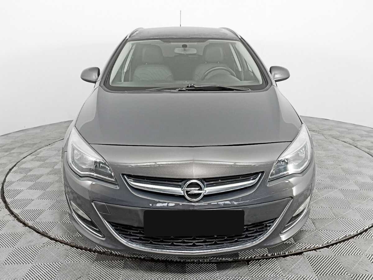 Opel Astra 2013 года с пробегом. Фото: #1