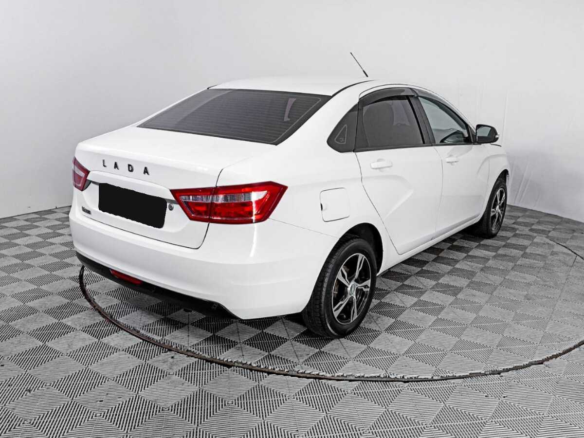 Lada (ВАЗ) Vesta 2017 года с пробегом. Фото: #4