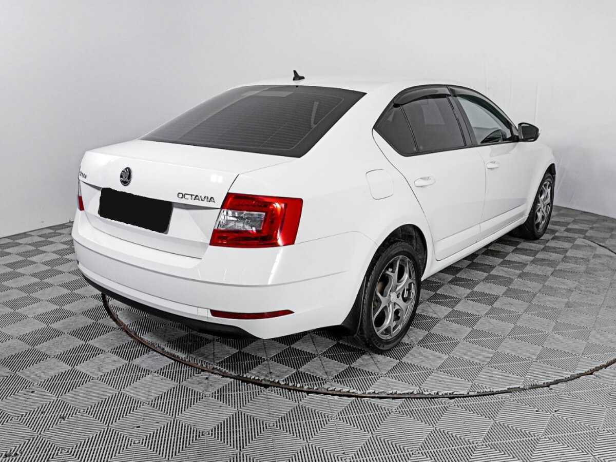 Skoda Octavia 2019 года с пробегом. Фото: #4