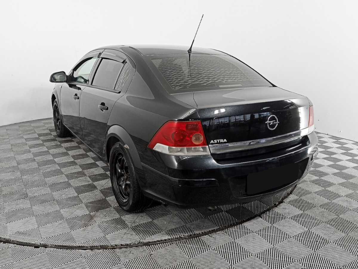 Opel Astra 2012 года с пробегом. Фото: #6