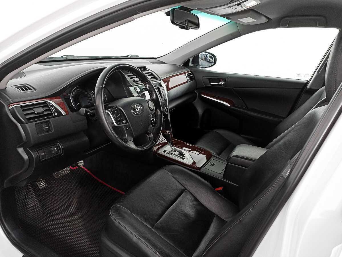 Toyota Camry 2014 года с пробегом. Фото: #11