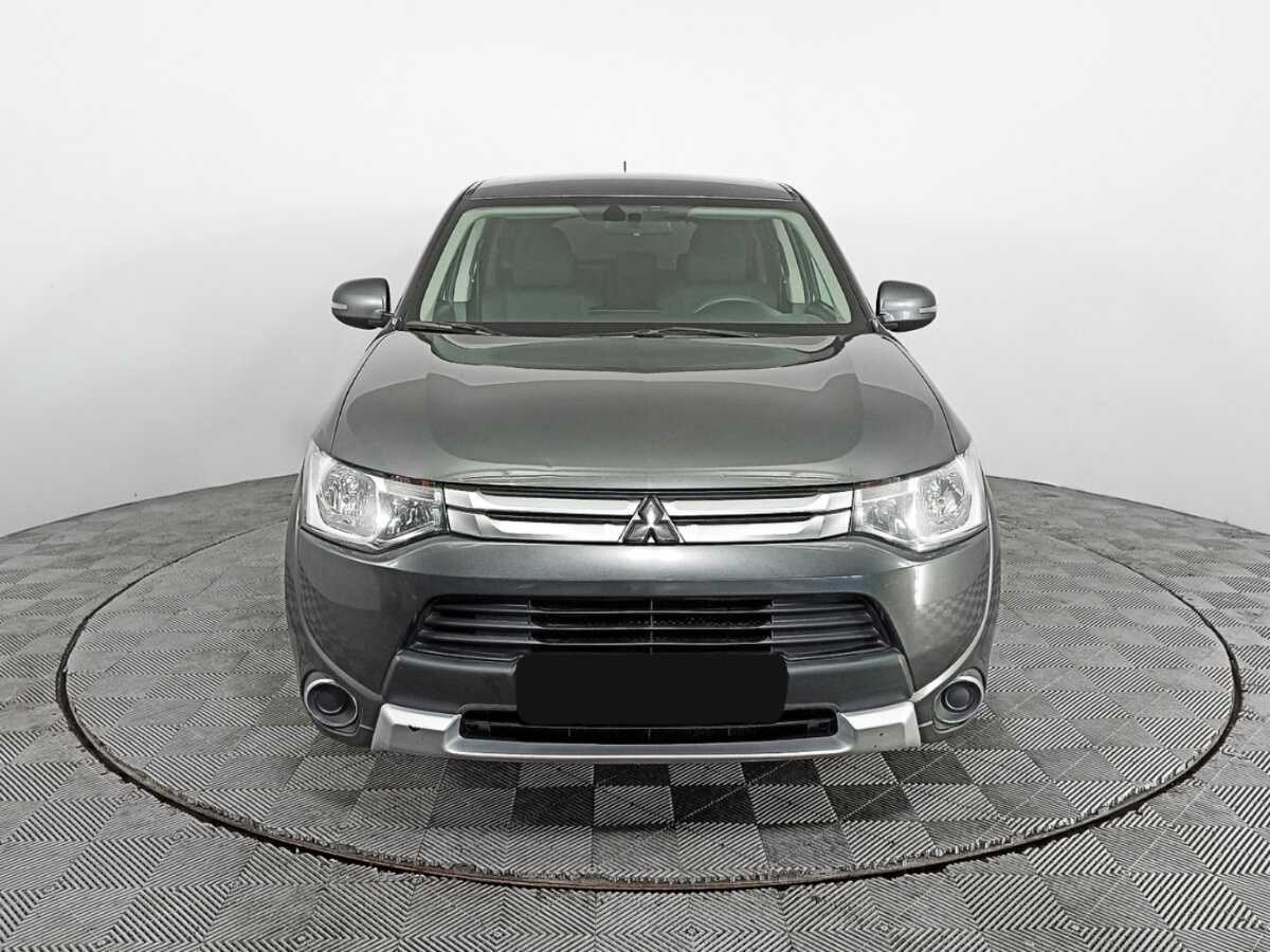Mitsubishi Outlander 2014 года с пробегом. Фото: #1