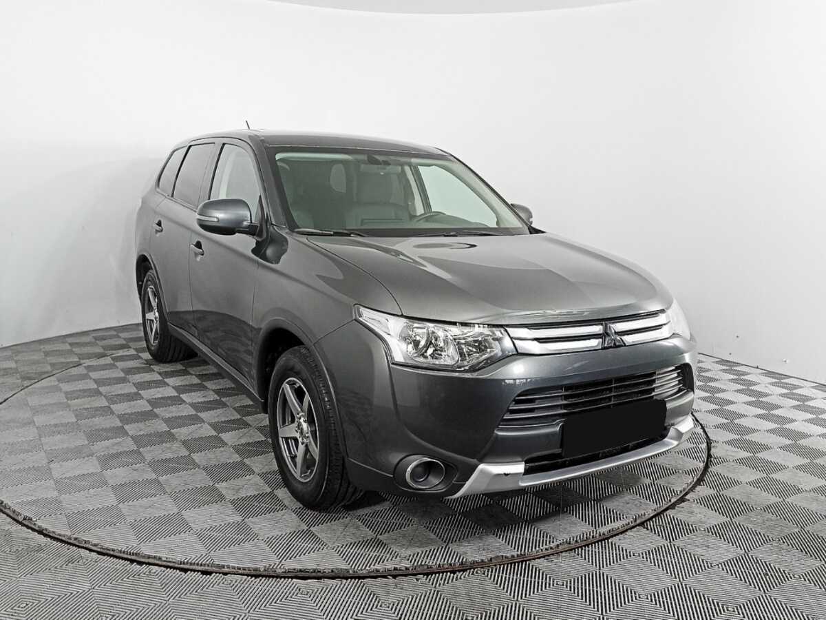 Mitsubishi Outlander 2014 года с пробегом. Фото: #2