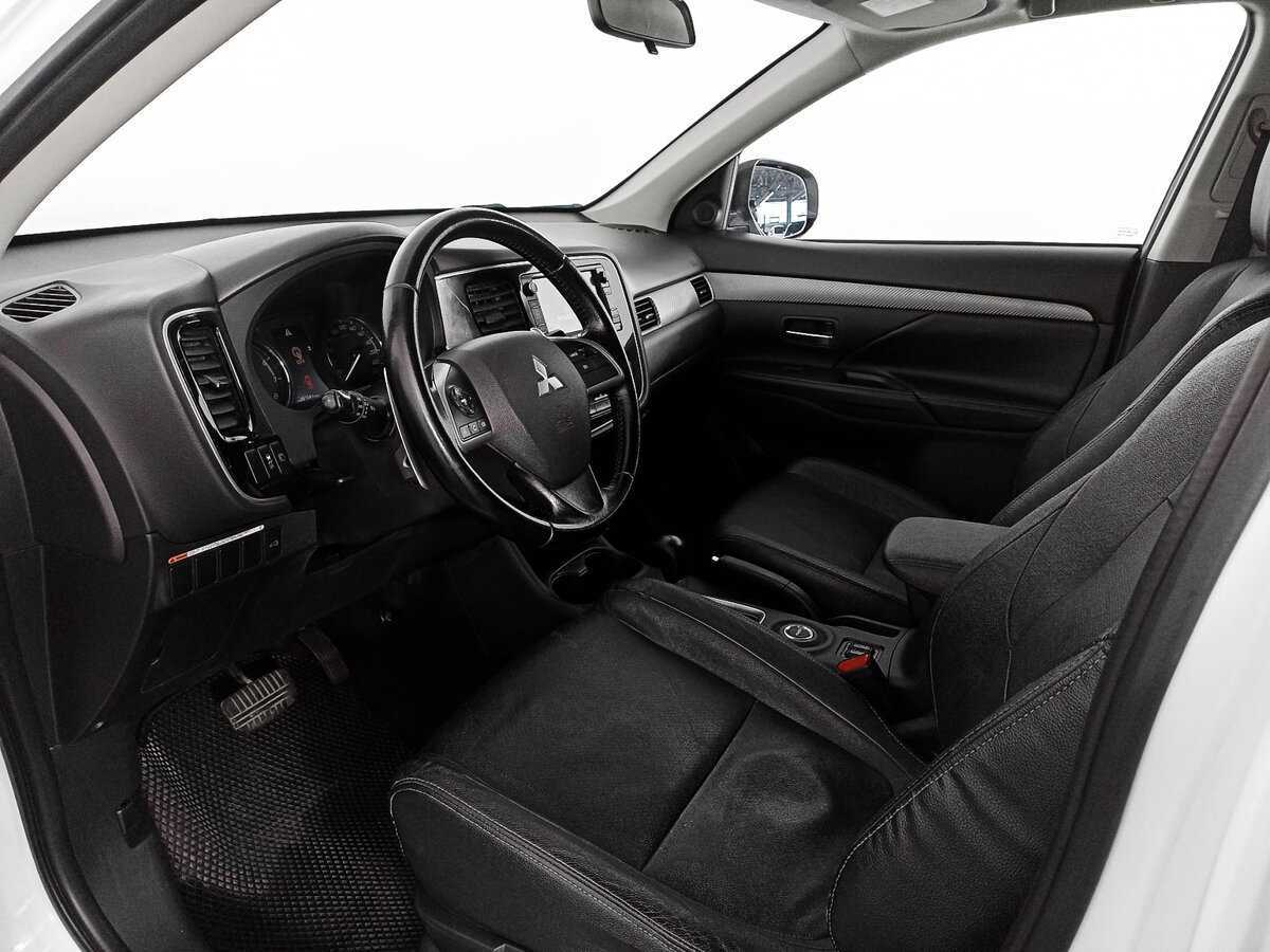 Mitsubishi Outlander 2014 года с пробегом. Фото: #11