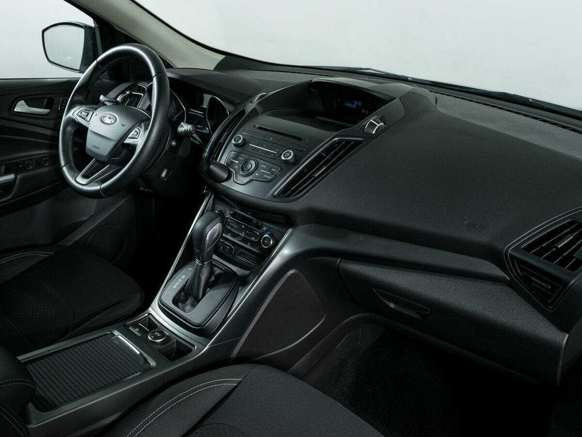 Ford Kuga 2018 года с пробегом. Фото: #6