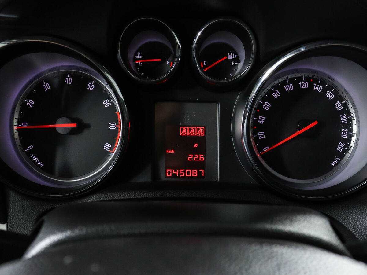 Opel Mokka 2012 года с пробегом. Фото: #8