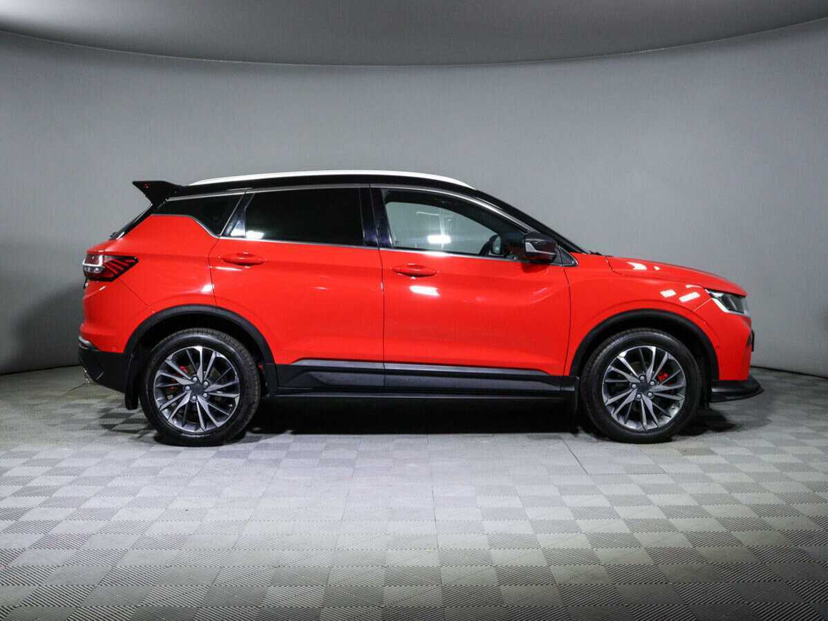 Geely Coolray 2022 года с пробегом. Фото: #3