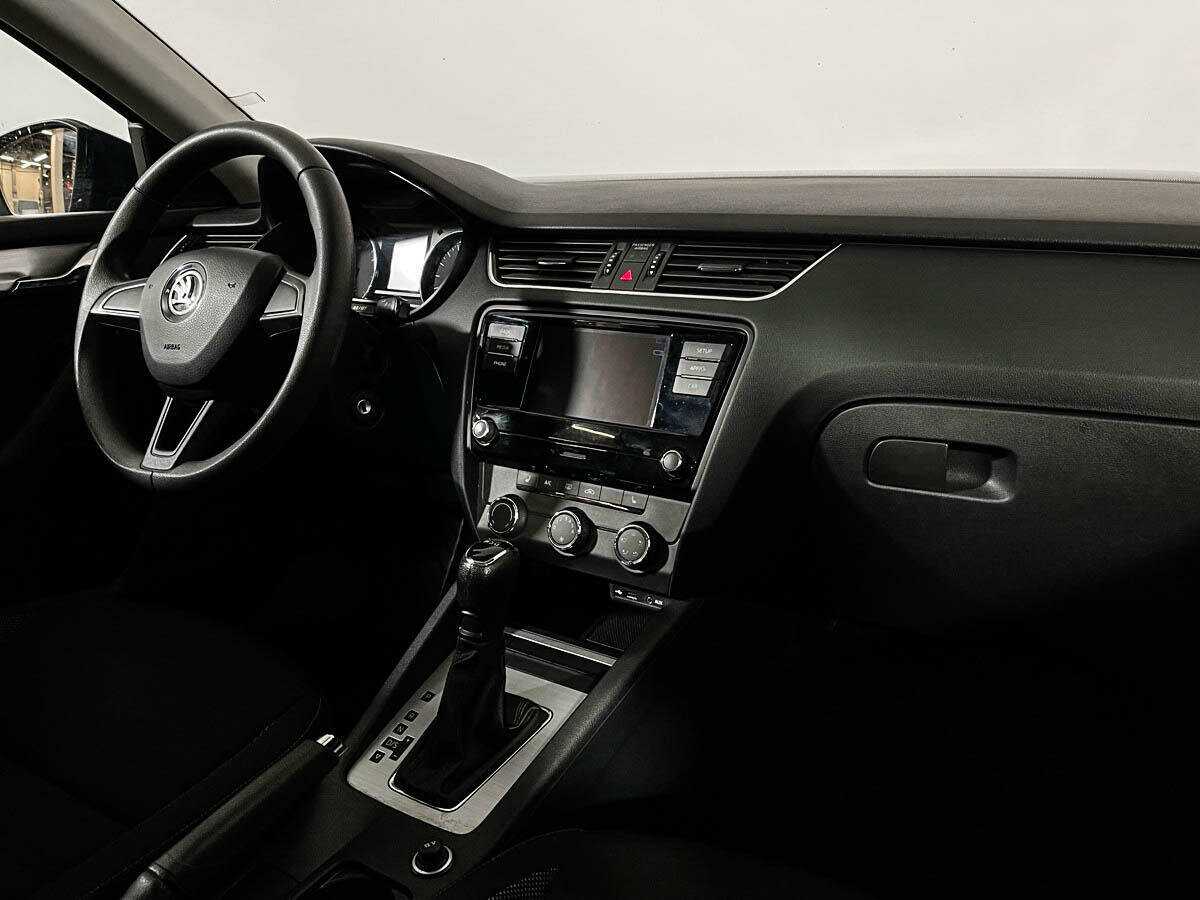 Skoda Octavia 2017 года с пробегом. Фото: #8