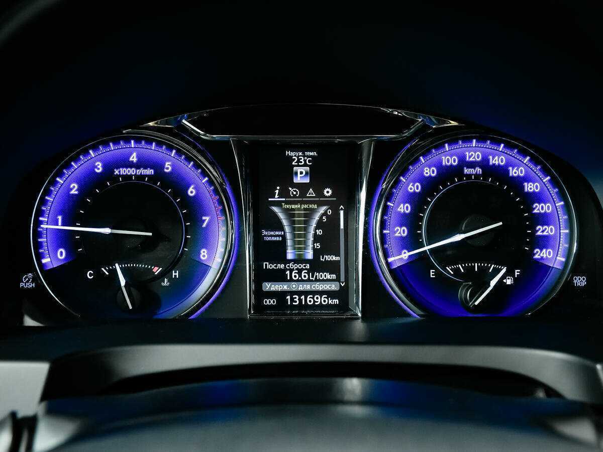 Toyota Camry 2016 года с пробегом. Фото: #8