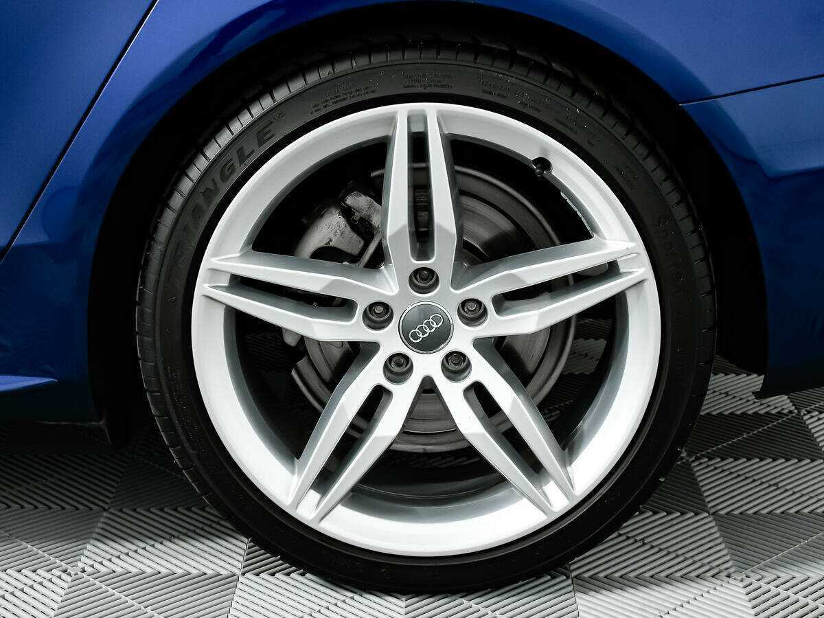 Audi A4 2014 года с пробегом. Фото: #12