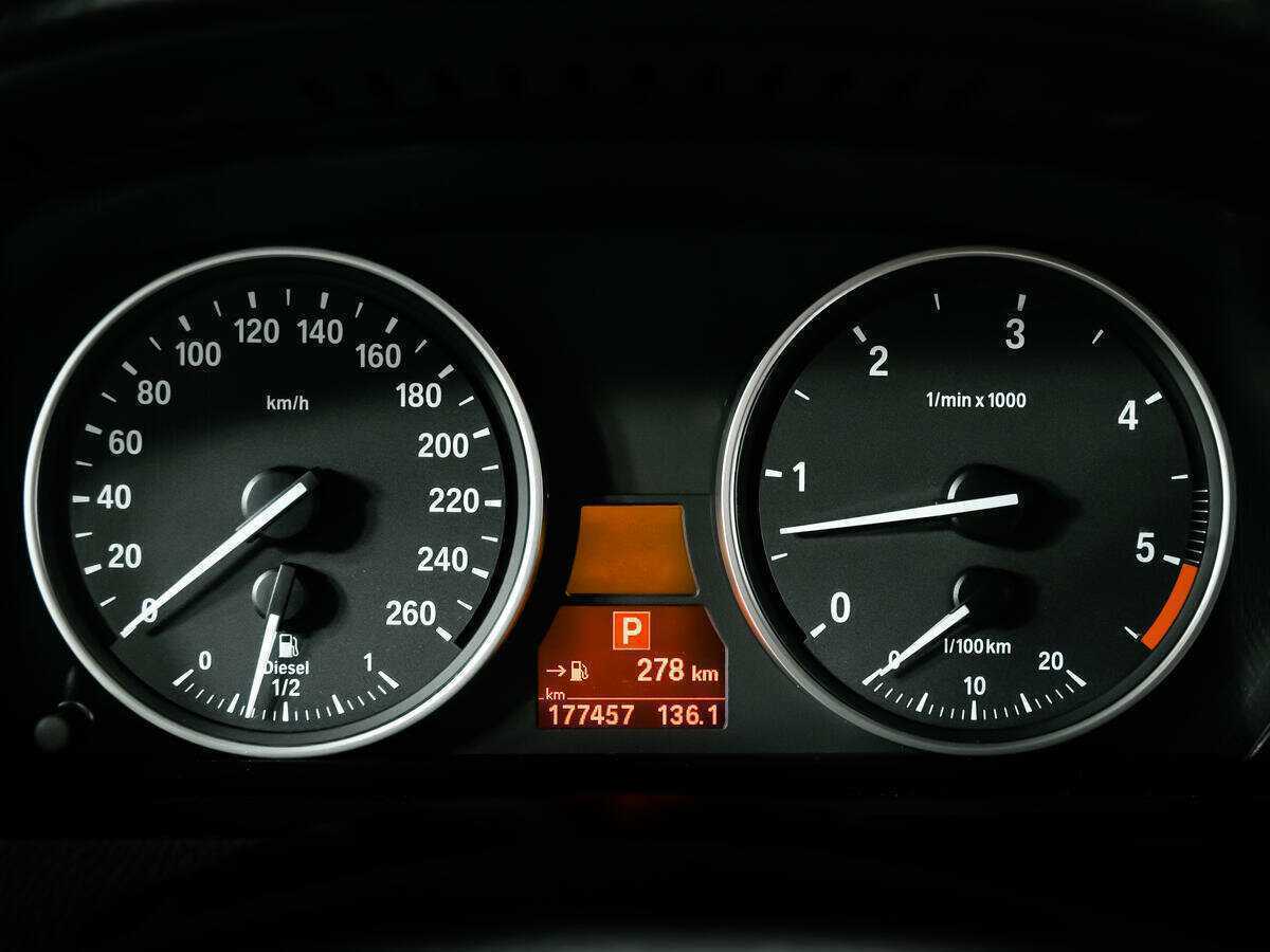 BMW X5 2012 года с пробегом. Фото: #9