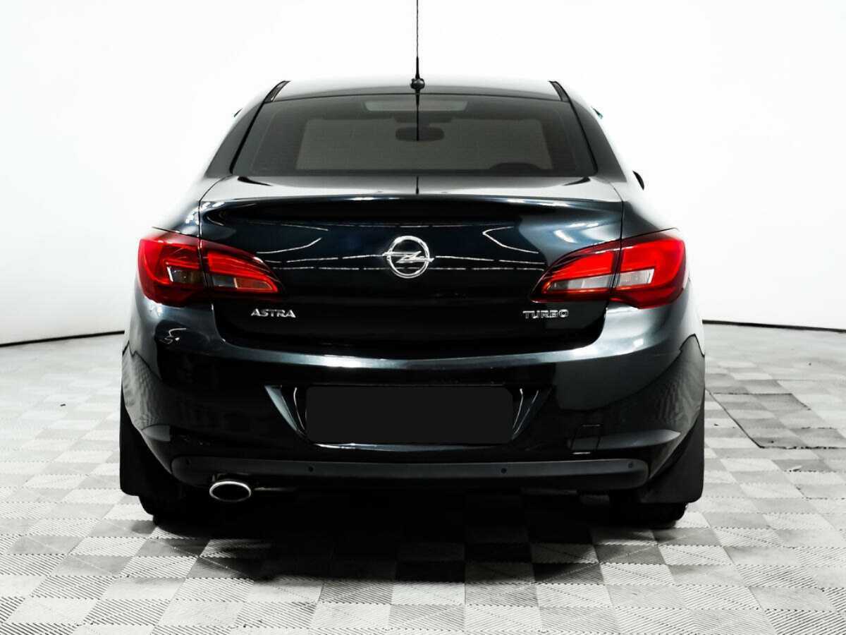 Opel Astra 2013 года с пробегом. Фото: #5