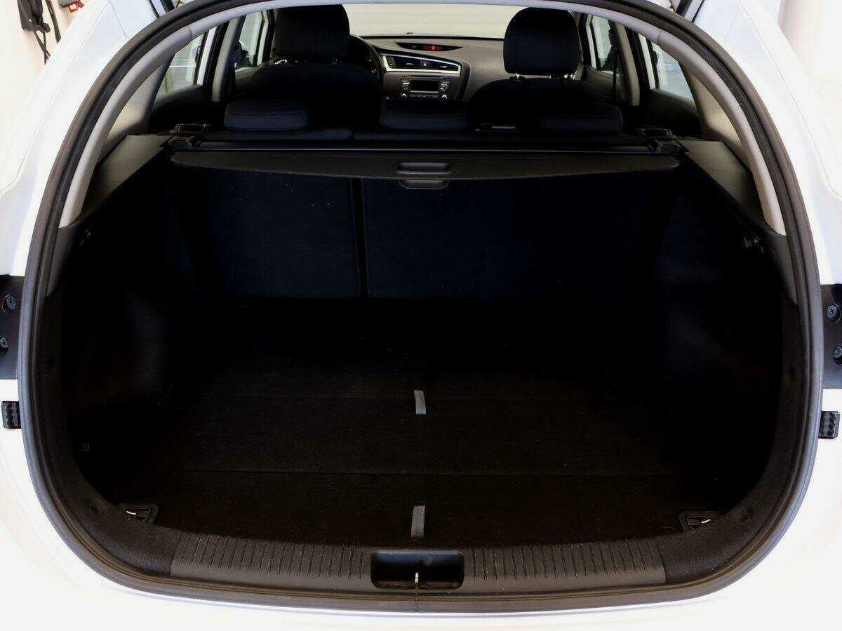 Kia Ceed 2018 года с пробегом. Фото: #12