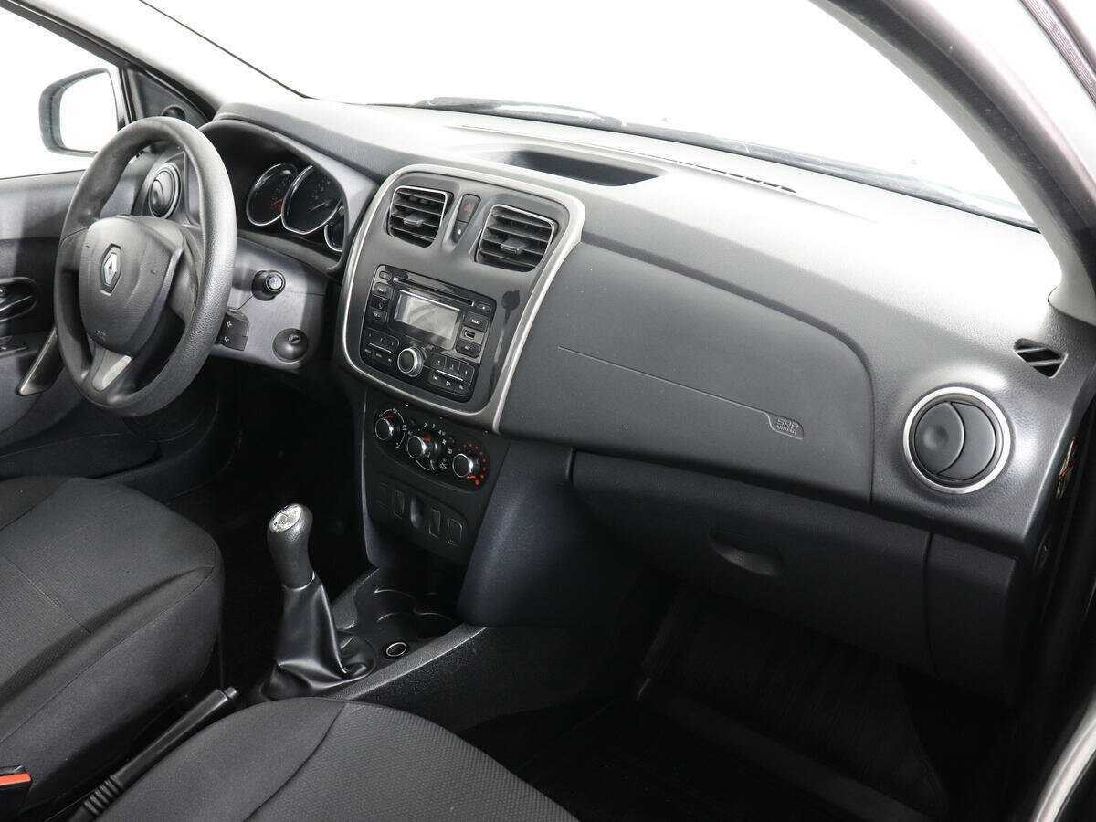 Renault Logan 2014 года с пробегом. Фото: #5