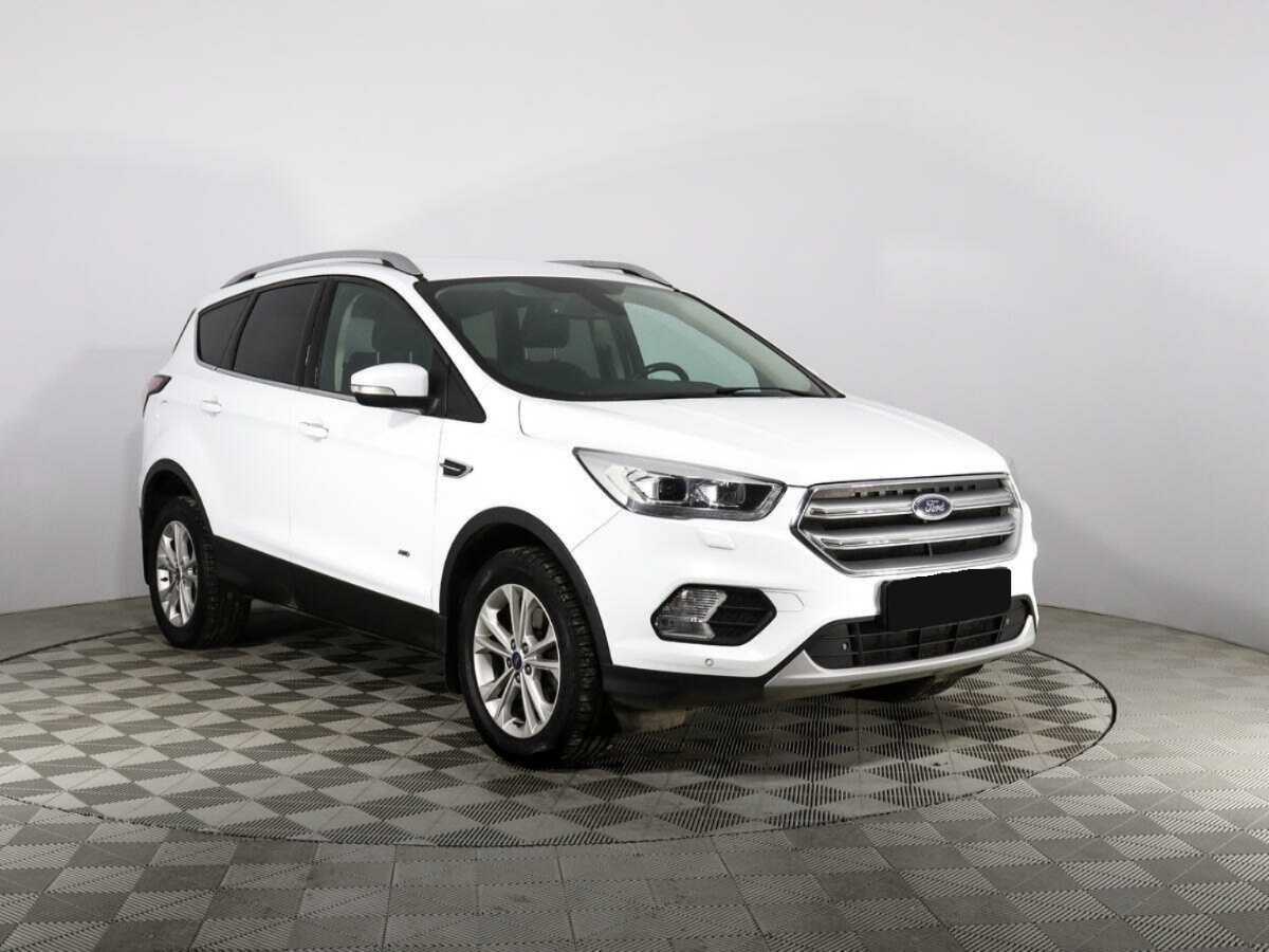 Ford Kuga 2017 года с пробегом. Фото: #2
