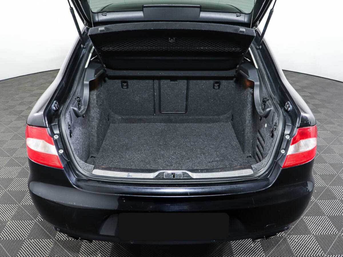 Skoda Superb 2012 года с пробегом. Фото: #10