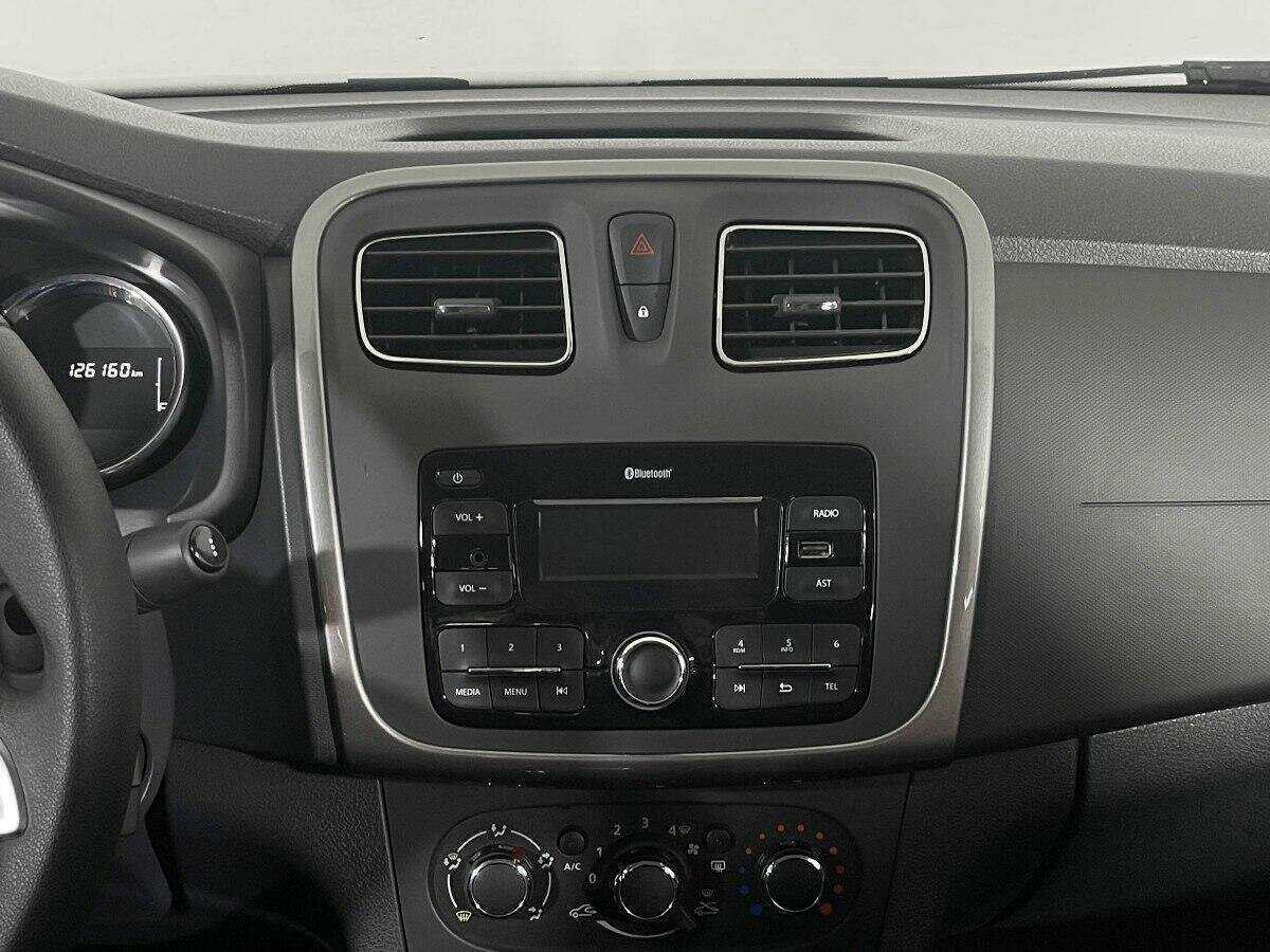 Renault Logan 2021 года с пробегом. Фото: #9