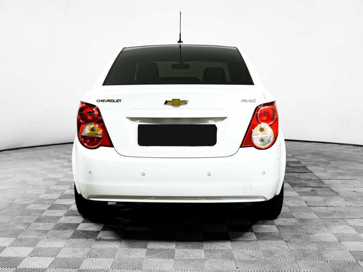 Chevrolet Aveo 2014 года с пробегом. Фото: #5