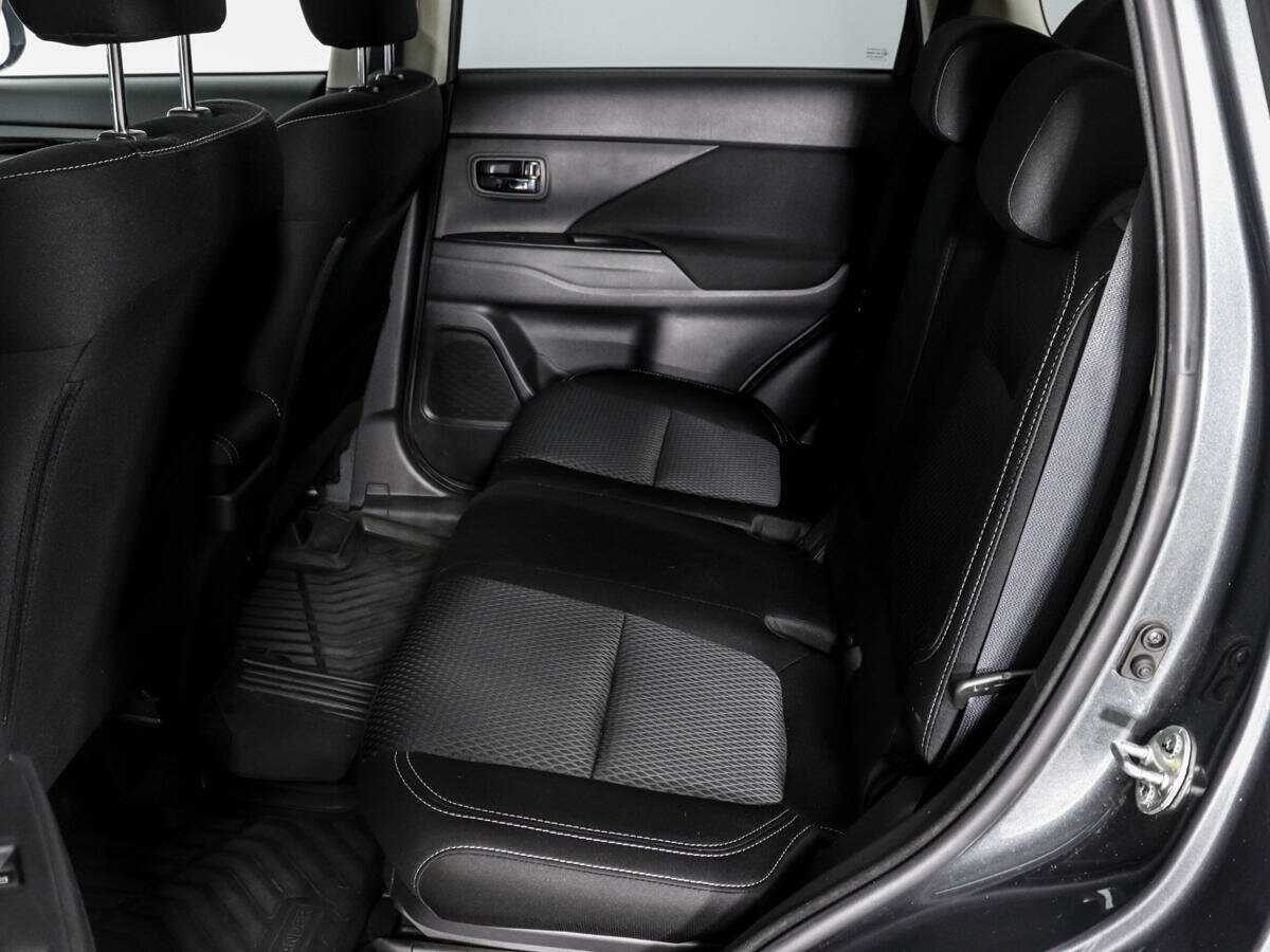 Mitsubishi Outlander 2019 года с пробегом. Фото: #11