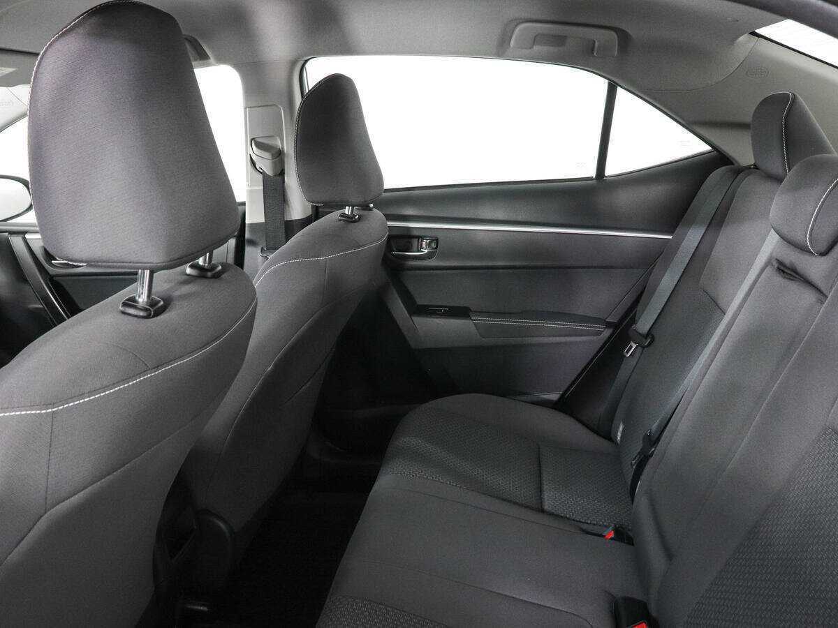 Toyota Corolla 2017 года с пробегом. Фото: #11