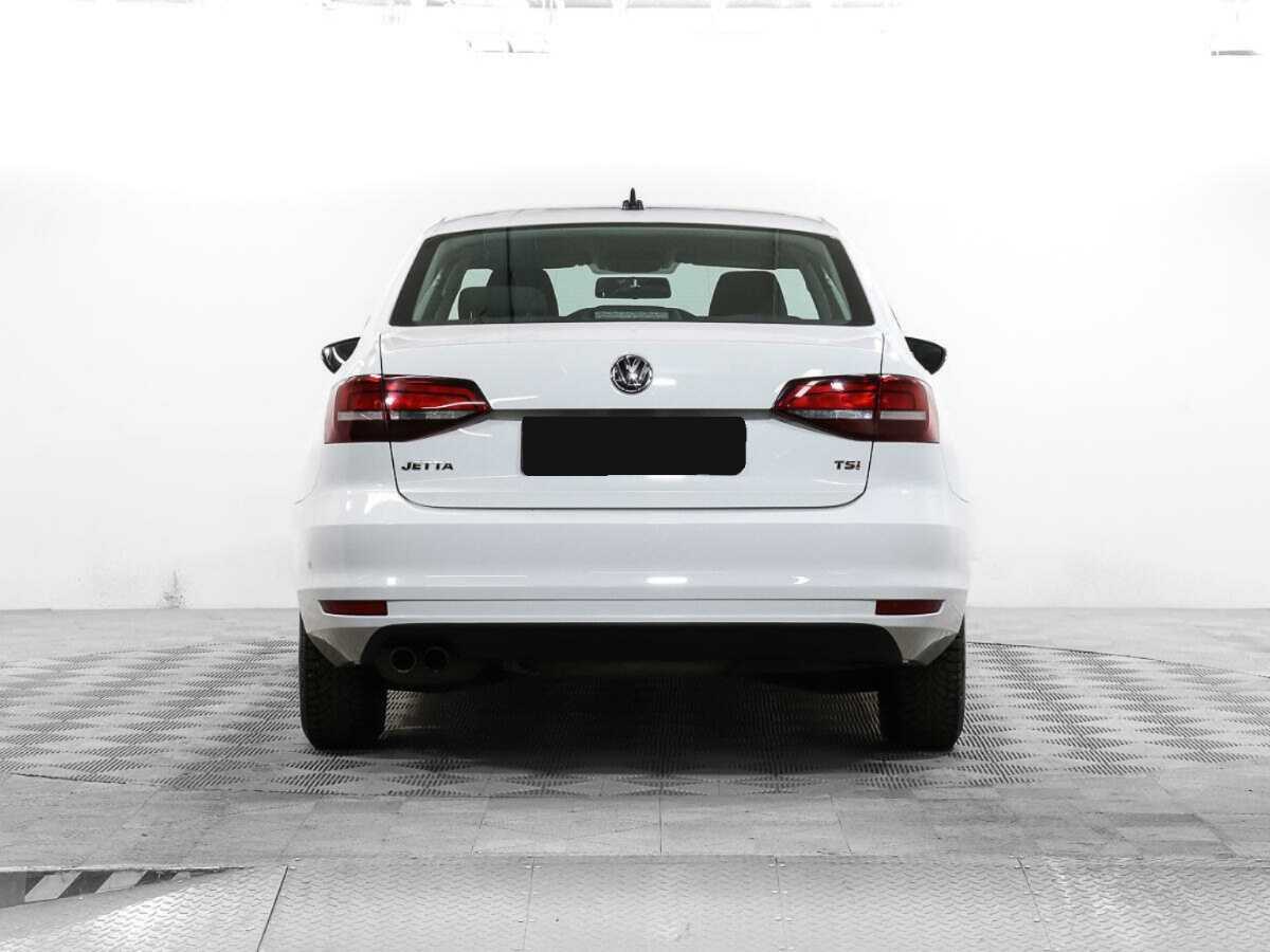 Volkswagen Jetta 2017 года с пробегом. Фото: #5