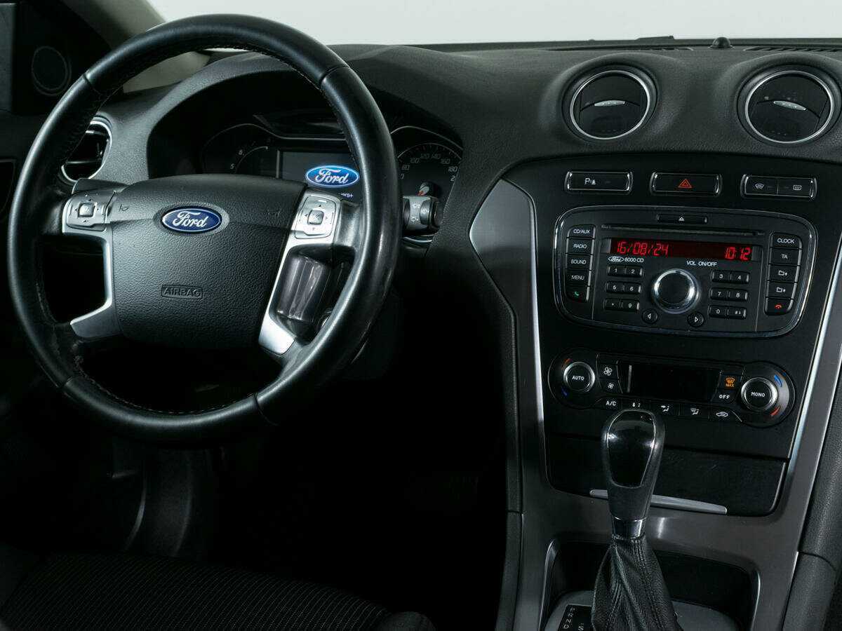Ford Mondeo 2013 года с пробегом. Фото: #11