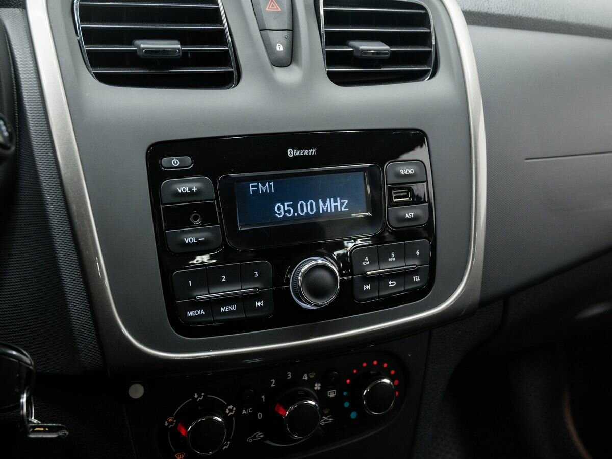 Renault Logan 2021 года с пробегом. Фото: #18