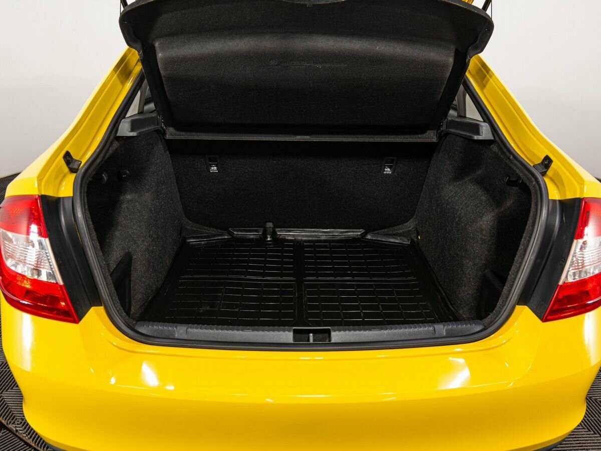 Skoda Rapid 2017 года с пробегом. Фото: #21