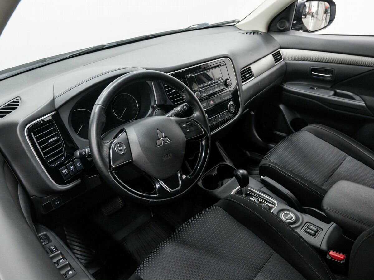 Mitsubishi Outlander 2016 года с пробегом. Фото: #14