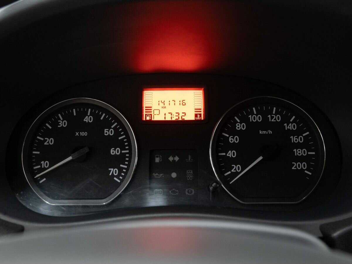 Nissan Almera 2013 года с пробегом. Фото: #16