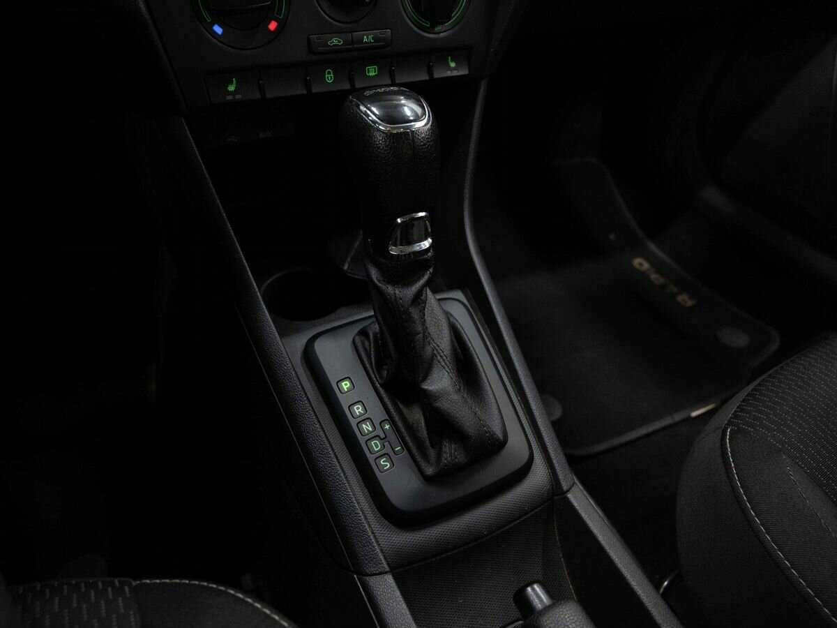 Skoda Rapid 2015 года с пробегом. Фото: #18