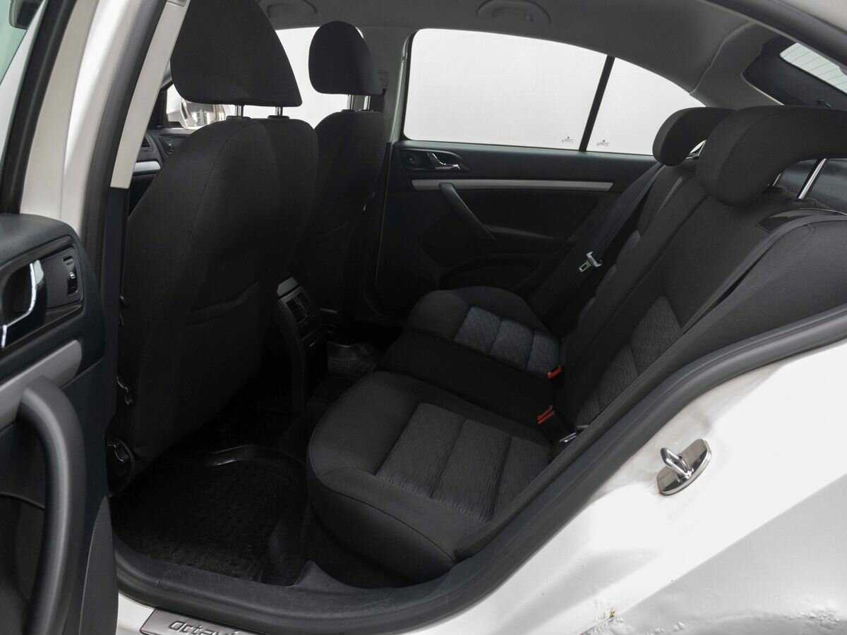 Skoda Octavia 2012 года с пробегом. Фото: #8