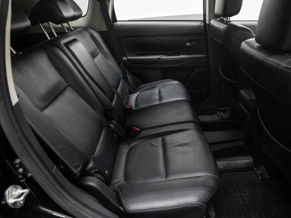 Mitsubishi Outlander 2013 года с пробегом. Фото: #8